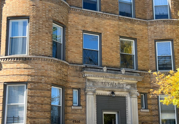 4512 14 S CALUMET CMN