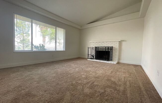 Single story 3 bedrooms 2 bathroom home located in Henderson
