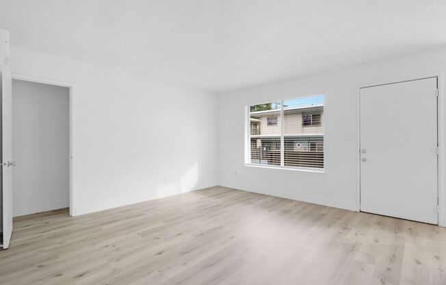 2 beds, 1 bath, 750 sqft, $1,695, Unit 6