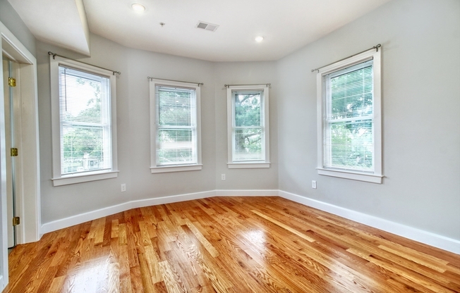 3 NEILON PARK