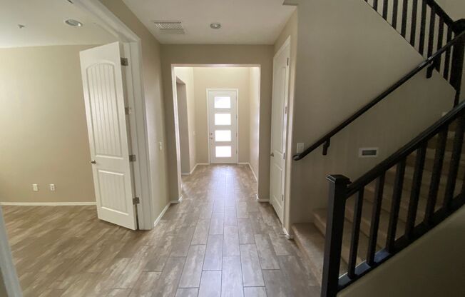 4 beds, 3 baths, $2,899