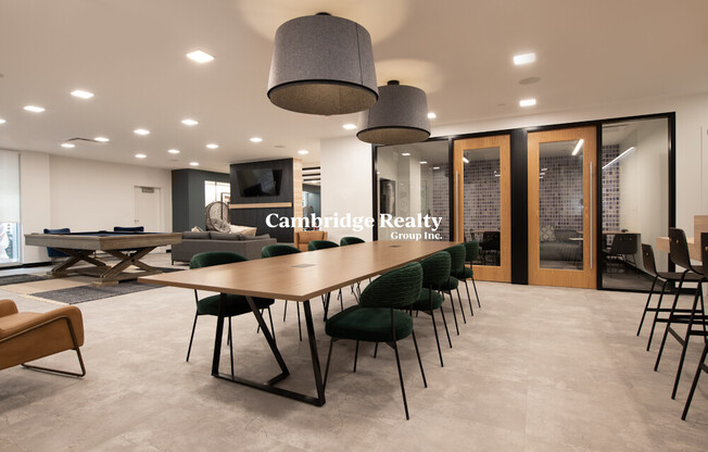 1047 Commonwealth Ave