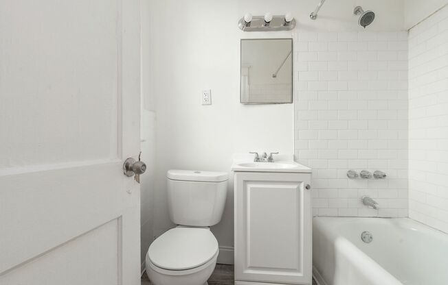 1 bed, 1 bath, 550 sqft, $1,233, Unit B6