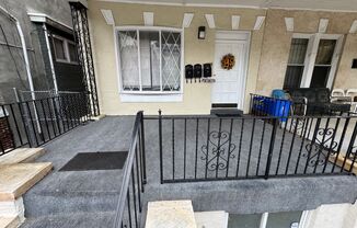 Walnut St 4935