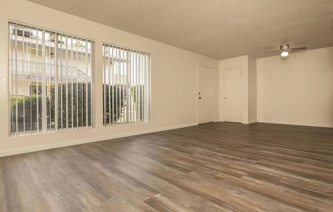 2 beds, 1 bath, 835 sqft, $1,425, Unit 22-114