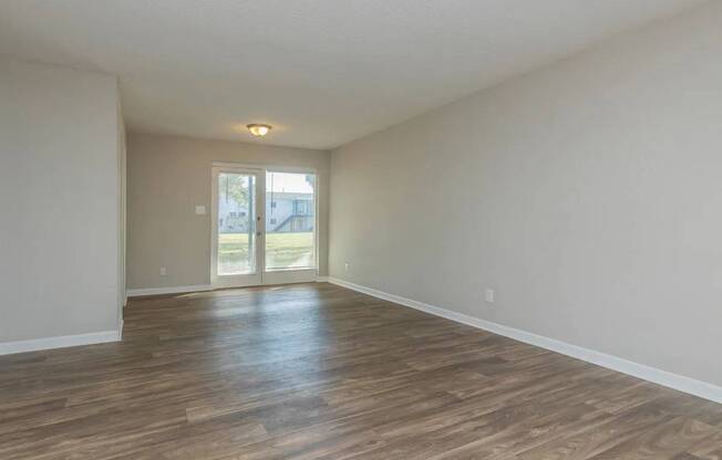 2 beds, 2 baths, 1,050 sqft, $1,275