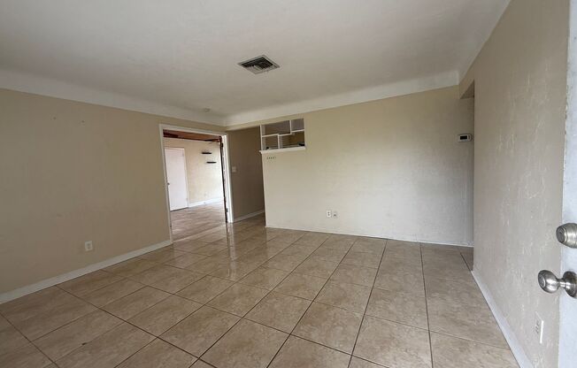 Highly Desired Tyrone home 2/1.5