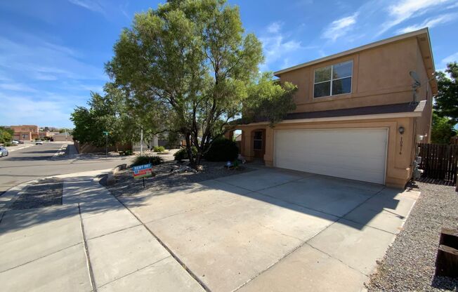4 Bedroom Home Available Near Golf Course Rd NW & Ellison Dr NW!