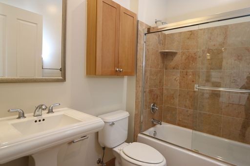 2 beds, 2 baths, 878 sqft, $3,995, Unit 208