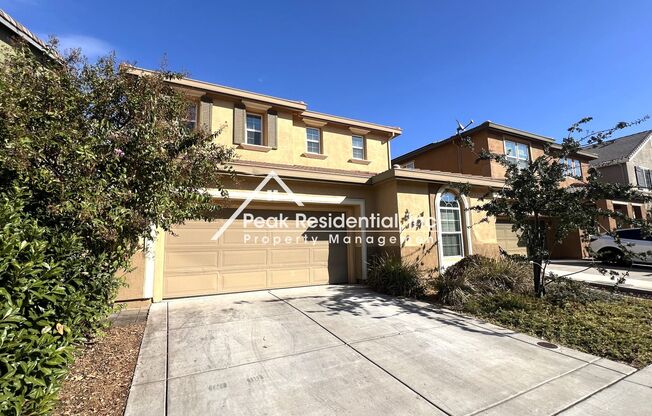 Beautiful 4bd/3.5ba Elk Grove Home