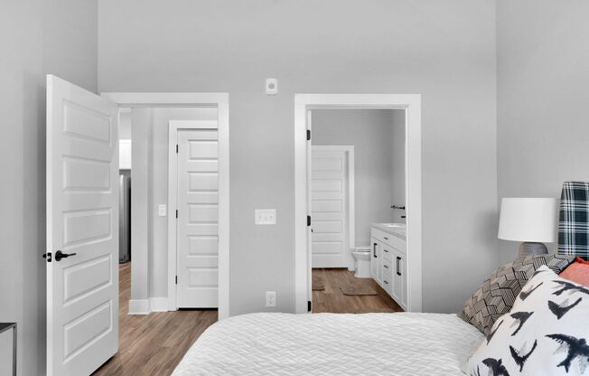 2 beds, 2 baths, 1,140 sqft, $1,675, Unit 428