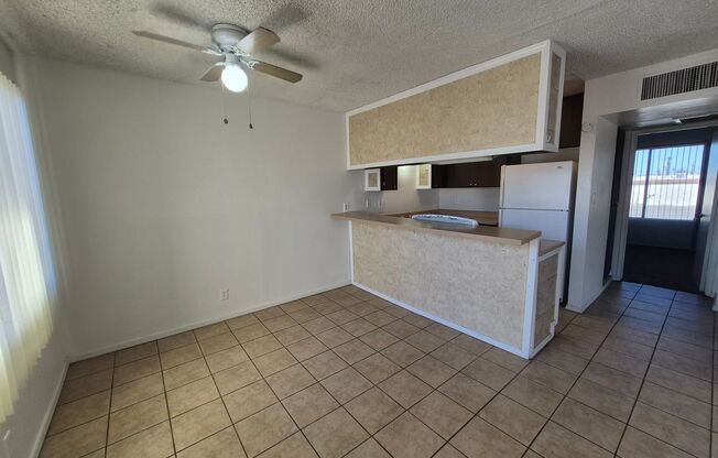 2 beds, 1 bath, 730 sqft, $950, Unit 234