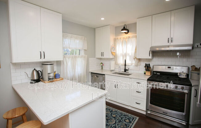 16 RIDGLEY ST
