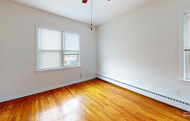 Meadowbrook Apartments
