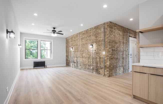 #1310 - The Villages of Eastlake