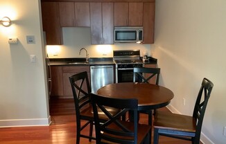 1 bed, 1 bath, 650 sqft, $2,800, Unit 119