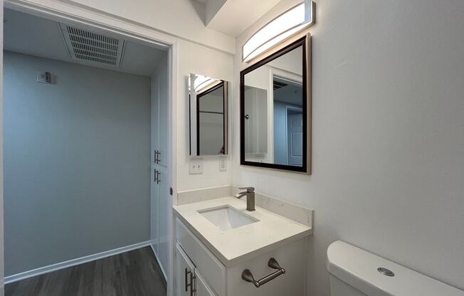 1 bed, 1 bath, 700 sqft, $1,698, Unit 219