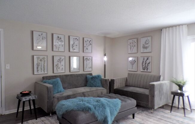 2 beds, 1 bath, 970 sqft, $1,192, Unit 126201