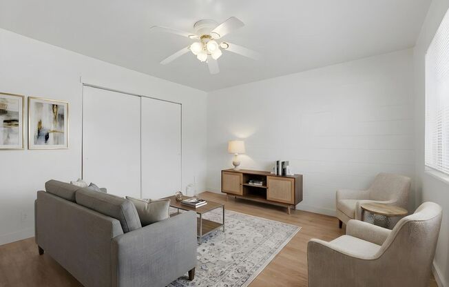 2 beds, 1 bath, 750 sqft, $1,175, Unit 31