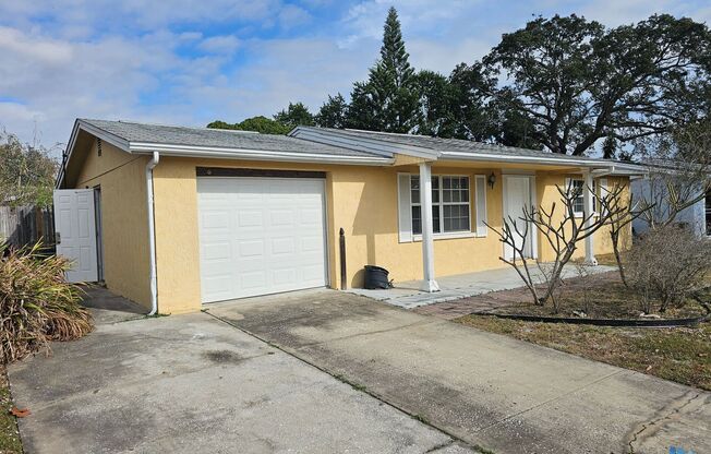 2 bedroom, 1 bath, 1 car garage house for rent in Port Richey - Available NOW