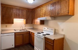 2 beds, 1 bath, 764 sqft, $1,650, Unit 5