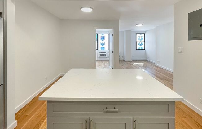 2 beds, 2 baths, 900 sqft, $9,154.52, Unit 12N/O