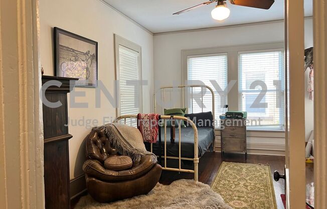 2 beds, 1 bath, $1,550