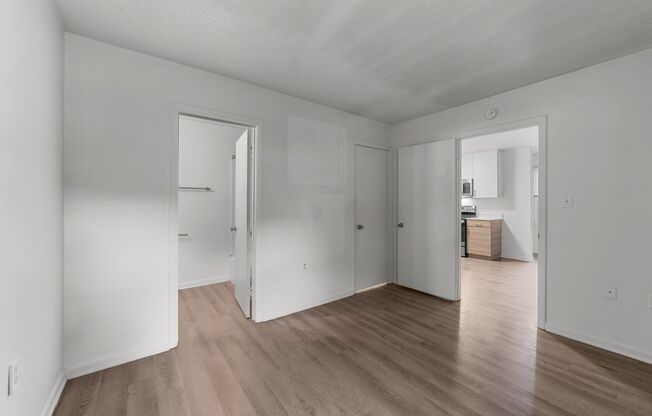 1 bed, 1 bath, 660 sqft, $950, Unit 1315-E