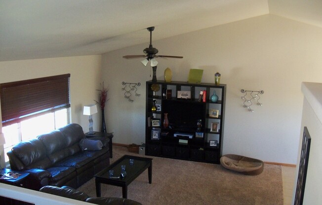 4 BEDROOM | 3 BATH | TRI-LEVEL HOUSE | RAPID VALLEY