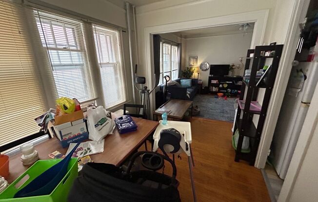 1 bed, 1 bath, $1,095, Unit 7