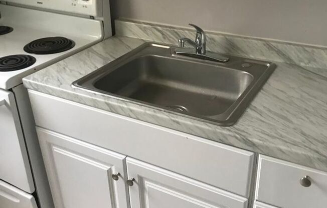 2 beds, 1 bath, 750 sqft, $1,800, Unit 5250-3