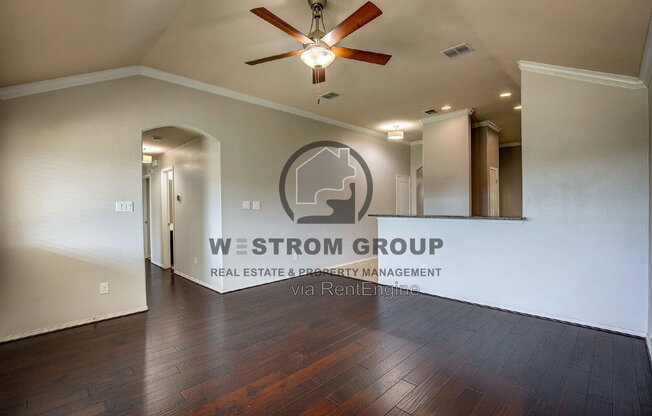 3 beds, 2 baths, 1,390 sqft, $1,895