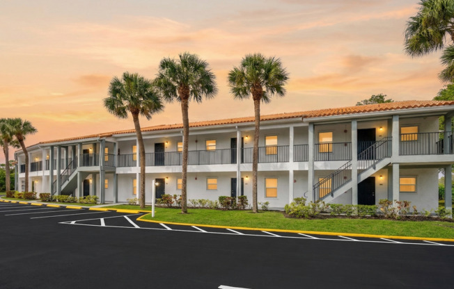 2 beds, 2 baths, 1,200 sqft, $2,395, Unit 5462 - 121