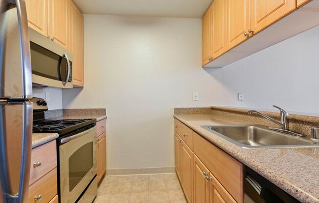 2 beds, 1 bath, 857 sqft, $2,750, Unit C250