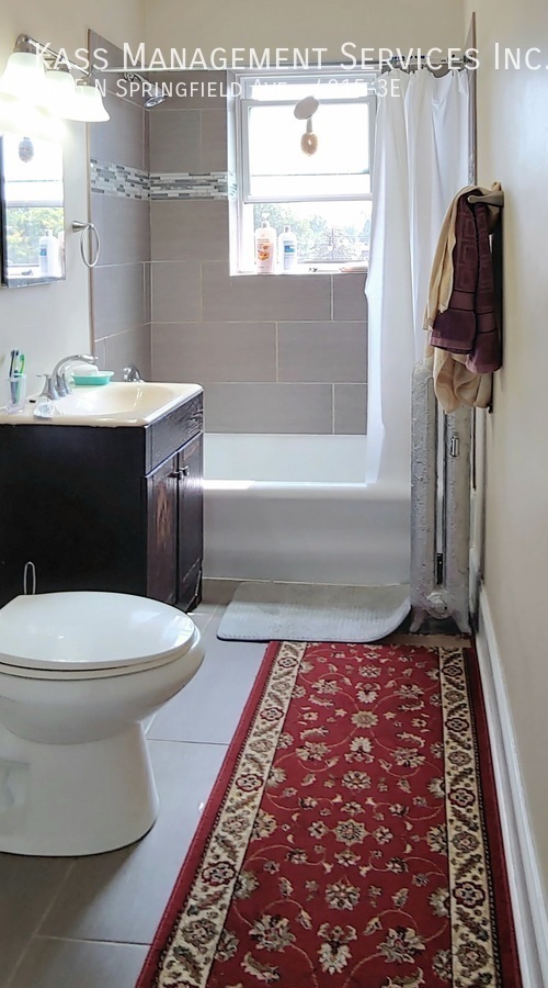 4815 N Springfield Ave