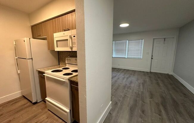 1 bed, 1 bath, 650 sqft, $1,695, Unit 2300-107