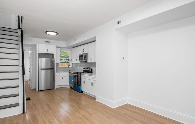 Port Richmond 3bd/2.5bth w/ Patio and Den