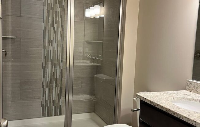 1 bed, 1 bath, 780 sqft, $960, Unit 124