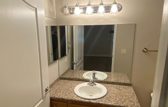 2 beds, 2 baths, $1,400, Unit UNIT # 1190