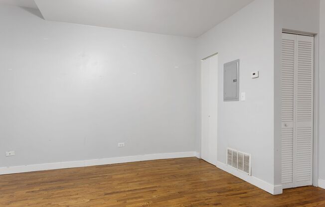 Studio, 1 bath, 250 sqft, $1,275, Unit 7456-1D