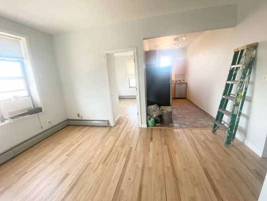 40 4 36 AVE