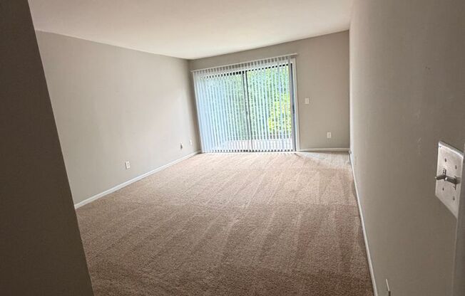 Looking For Convenience? Well, Look No Further!  Located directly on the Lynx Blue Line 15 minutes from Uptown Charlotte