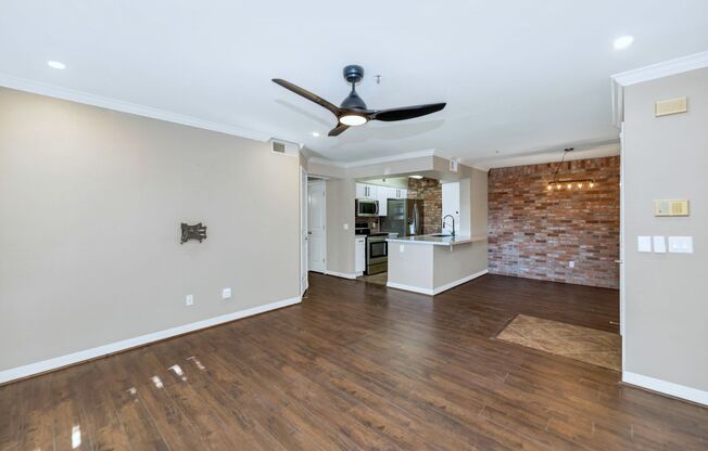 2 beds, 2 baths, $1,995