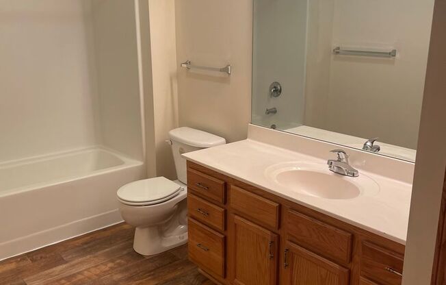 1 bed, 1 bath, 805 sqft, $1,480, Unit 931-106