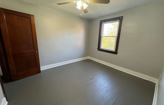 2 beds, 1 bath, $1,776