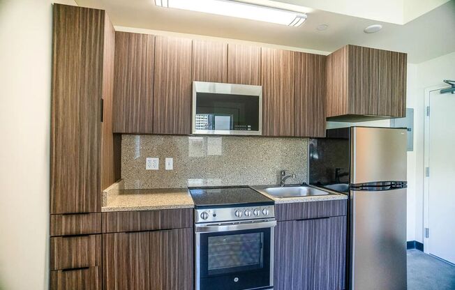 Convenient Cozy Studios & 1 Bedrooms Utilities Included