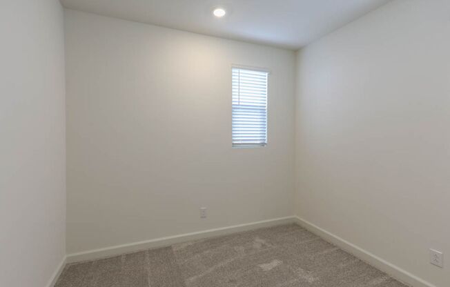 3 beds, 3.5 baths, $2,650