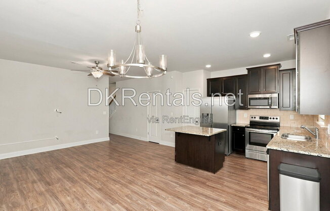 2 beds, 2.5 baths, 1,300 sqft, $1,850