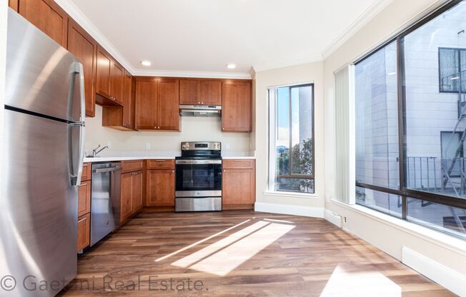 303 Arguello Boulevard (996r)