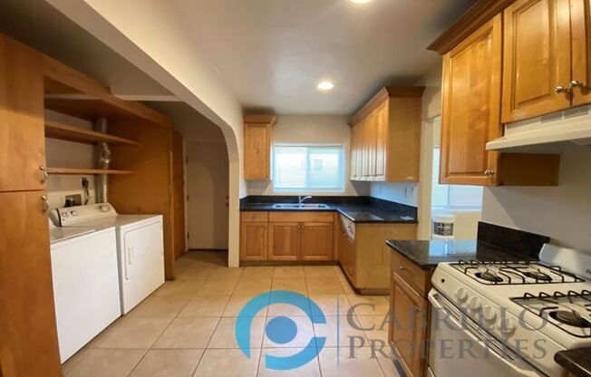 3087 J ST